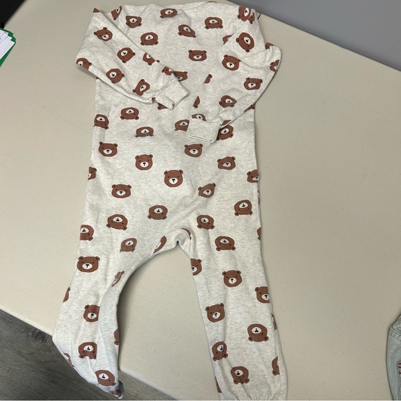 Pekkle One Piece Beige Bear Zippered Sleeper , Size 4 - Picture 3 of 8